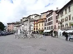 Piazza 13 Martiri