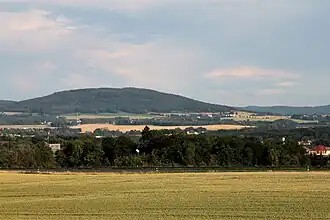 Der Drohmberg von Salzenforst aus