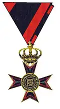 Ritterkreuz am Dreiecksband