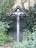 Wegkreuz am Kirchweg 6.