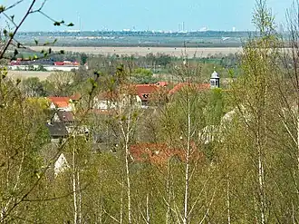 Mölbis und Pötzschau, hinten die Skyline von Leipzig