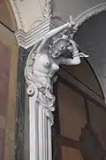 Karyatide