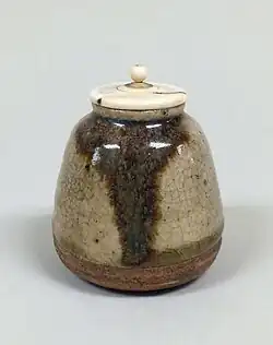 Tee-Gefäß