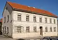 Altes Schulhaus Erdinger Straße vor der Renovierung