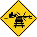 Zeichen W10-5 Bahnübergang mit geringer Bodenfreiheit.