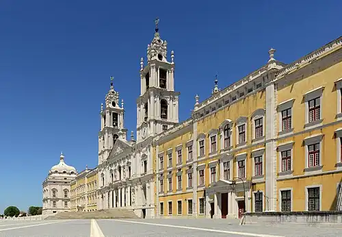 Der Mafra-Palast im Barockstil