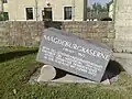 Der Gedenkstein an den Namensgeber der Magdeburg-Kaserne beim Eingang der Kaserne