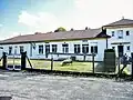 Mairie und Schule