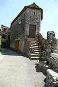 Altes Haus an der Burgmauer