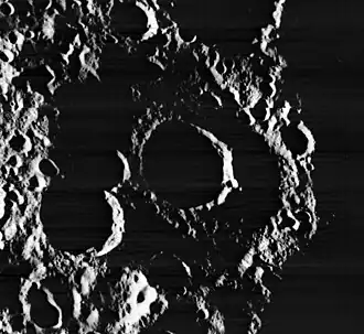 Lunar-Orbiter-1-Aufnahme