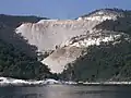 Ansicht heutiger Steinbrüche mit Verladestelle, Ostküste