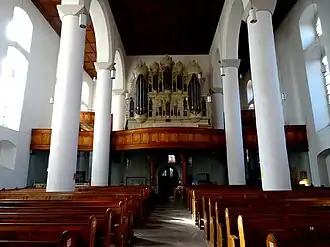 Blick zur Orgel