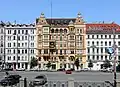 6., Linke Wienzeile 56, gegenüber dem Flohmarkt