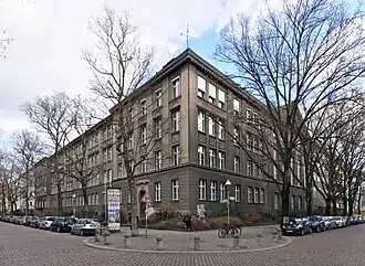 Schulgebäude