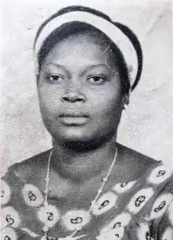 Marthe Matongo. Schwarz-weiß-Bild einer Afrikanischen Frau mit Haarband