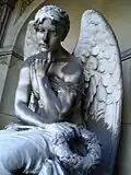 Engel von Martin Schauß für das Erbbegräbnis Scheck, signiert: „Martin Schauß Roma 1899“