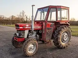 Zum Mammut 74 technisch baugleicher Massey Ferguson MF 158 (1972–1976)