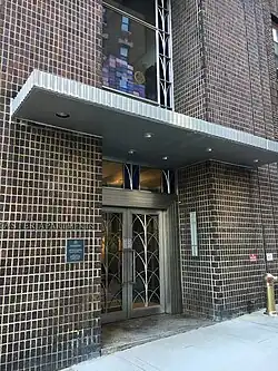 Eingang in der West 103rd Street.