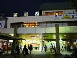 Bahnhofsgebäude vor der Sanierung (2005)