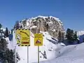 Warnschilder an der Harakiri-Abfahrt