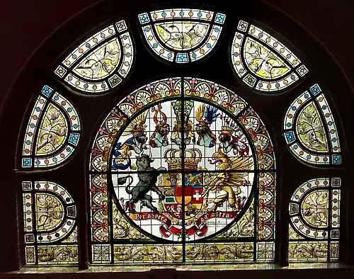 Wappenfenster mit Landeswappen Mecklenburg in der Reichsbahndirektion Schwerin 1898