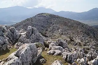 Blick von Norden auf den Berg Megali Koprana.