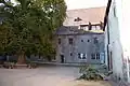 Mönchshaus an der Ostseite des Klosterhofes