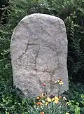 Nachbildung Menhir IV (männlich), 1942 mit Menhir III gefunden; Höhe 1,39 m.