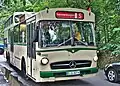 O 317 mit dritter Achse und Anderthalbdecker-Aufbau