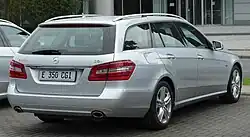 Heckansicht E 350 CDI BlueEFFICIENCY T-Modell Avantgarde (2009–2011)