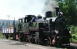 Die MEM-Dampflok T 11 „Hannover 7512“ beim Wasserfassen im Bahnhof Minden-Oberstadt
