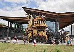 Die Halle de La Machine und Minotaurus