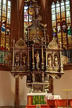 Mittweida-Pfarrkirche Altar, fünf Fenster mit christlichen Themen, 1889