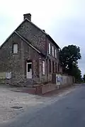 Die ehemalige Mairie von Mobecq