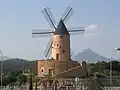 Windmühle an der Autobahn bei Santa Ponça
