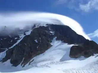 Der Monarch Mountain von Westen gesehen