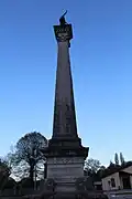 Monolith als Gefallenendenkmal