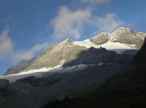 Monte Leone (ganz links im Bild) vom Simplonpass.