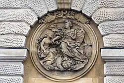 Die Eroberung von Namur 1692. Die vor dem siegreichen König kniende Niederländische Republik reicht ihm die Schlüssel zur Stadt. Zu seinen Füßen liegt ein besiegter Löwe, wie man ihn auch im Wappen der Niederländischen Republik findet.