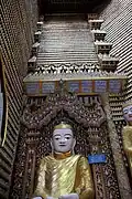 Buddhas bis zur Decke