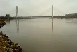 Die Siekierkowski-Brücke Seitenansicht