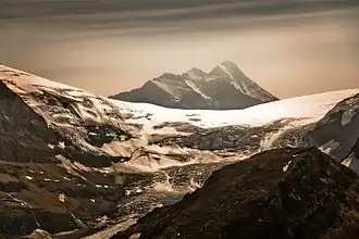 Blick vom Mount Wilcox auf den Mount Bryce