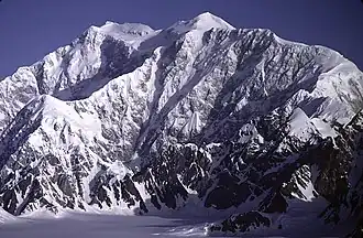 Mount Logan von Südosten