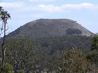 Der Vulkankrater des Mount Fox