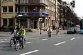 Einfahren bei Radfahrer-Grün in die Kreuzung bei roter Autoampel