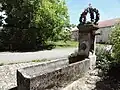 Brunnen und ehemalige Viehtränke