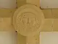 Blattmaske aus dem Spätmittelalter in der Turmkapelle Ligerz, Schweiz