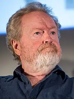 Regisseur Ridley Scott und Darsteller Russell Crowe versuchten bereits in den 2000er Jahren erfolglos, eine Fortsetzung zu Gladiator umzusetzen.