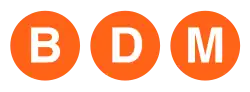 Drei Liniensymbole der Subway: B D M, alle als runde, orangefarbene Zeichen mit je einem weißen Großbuchstaben ausgeführt