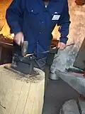Formen auf dem Amboss